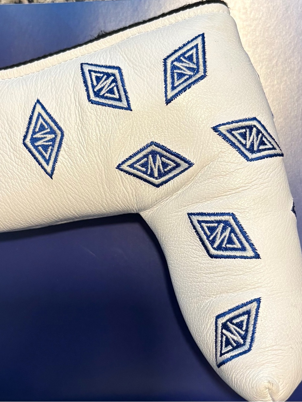 Westchester Country Club Winston Collection Blade Putter Cover